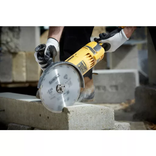 DEWALT gyémánt vágótárcsa DT3731-QZ 230x22,2x10,0mm (Általános építőipari anyagok és beton vágásához)