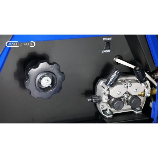 Panelectrode ZEUS 200 LCD-SYN (4x4) inverteres hegesztőgép