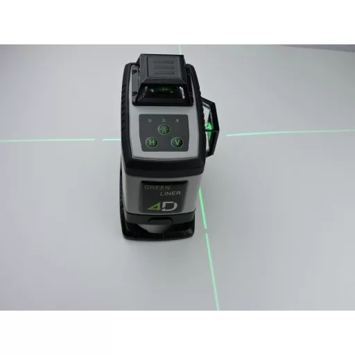 GREEN LINER lézeres-szintező önbeálló - 4D önbeálló keresztlézer (+koffer+konzol+távirányító)