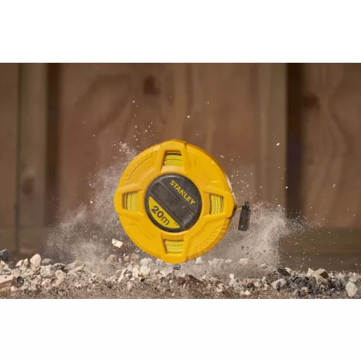 STANLEY mérőszalag 20,0fm/10mm ÜVEGYSZÁL - Zárt földmérő, SÁRGA-FEKETE (0-34-296) 