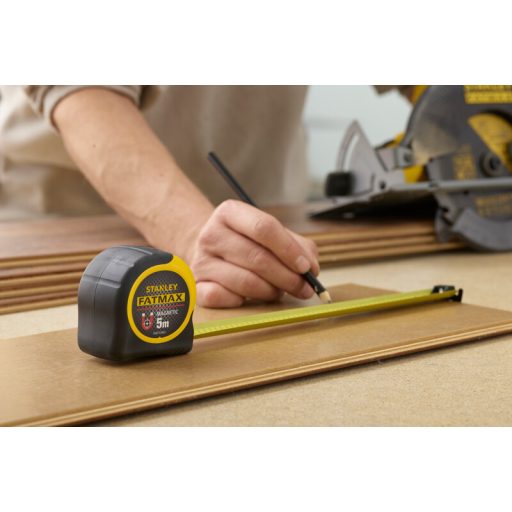 STANLEY mérőszalag    5,0fm/32mm GUMI-MŰANYAG - FATMAX Mágneses SÁRGA-FEKETE (FMHT0-33864)