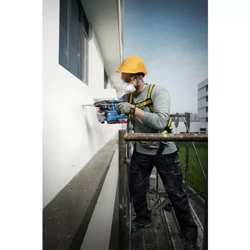 BOSCH akkumulátoros Fúrókalapács SDS-PLUS GBH-185-LI - Koffer, + kiegészítő fogantyú (1,9 Joule ütőerő)