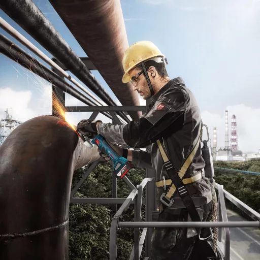 BOSCH akkumulátoros Sarokcsiszoló 125mm GWS-180-LI - 700W, Kiegyensúlyozott kialakítás és keskeny nyél (akku és töltő nélkül)