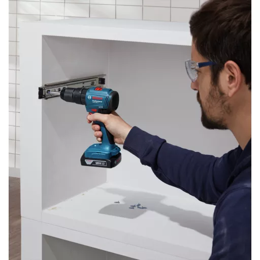 BOSCH akkumulátoros Fúró-Csavarozó GSR-185-LI - koffer (2x2,0Ah/18V)