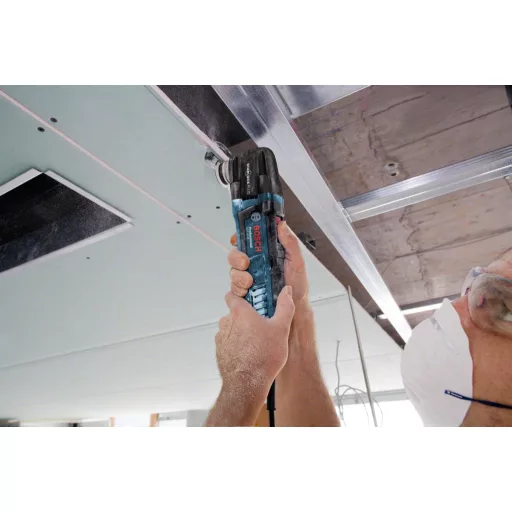 BOSCH hálózati Multigép GOP-30-28 - 300WKompakt és karcsú kialakítás (fordulatszám, szabályzás, Starlock)