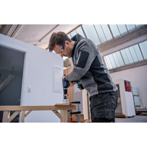 BOSCH akkumulátoros Ütvefúró-Csavarozó GSB-18V-90C - L-Boxx (2x4,0Ah/18V-PRO CORE)