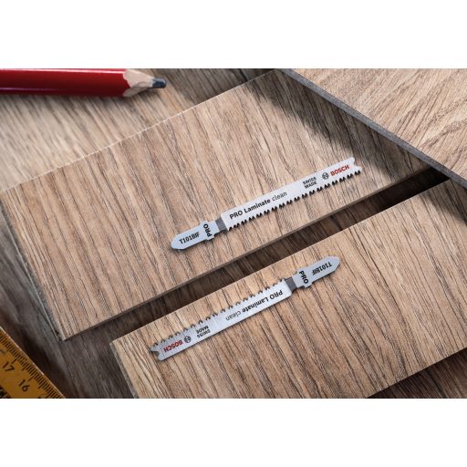 BOSCH szúrófűrészlap T101BIF - BIMETÁL, köszörült hátszőg és fogazás, Puhafa 1,2-15 mm, ( L83mm/TS1,7)