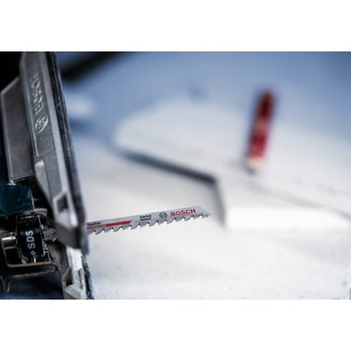 BOSCH szúrófűrészlap T141HM - EXPERT-CARBIDE, Váltófogazású, Fiber Plaster 5-20 mm, ( L100mm/TS6)