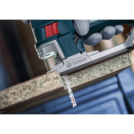 BOSCH szúrófűrészlap T144DF - Szénacél, tágított-köszörült fogazású, Keményfa 5-50 mm, ( L100mm/TS4-5,2)