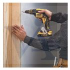 DEWALT akkumulátoros Gipszkarton-csavarozó DCF620D2-QW - 18V-OS XR LI-ION Szénkefe nélküli! (koffer+töltő+2db 2Ah akkumulátor)